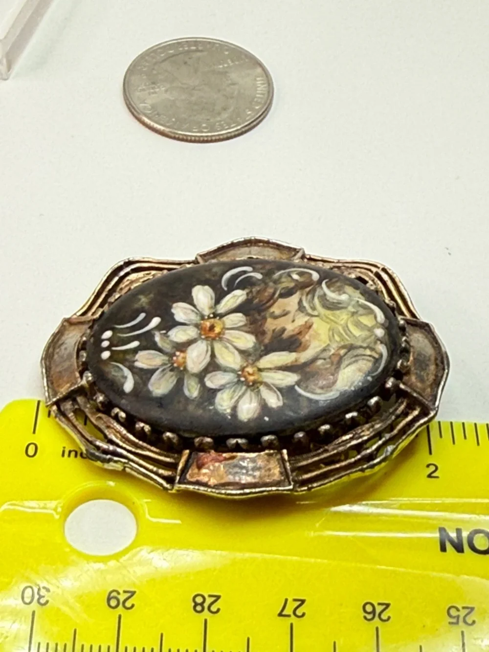N/A oval brooch